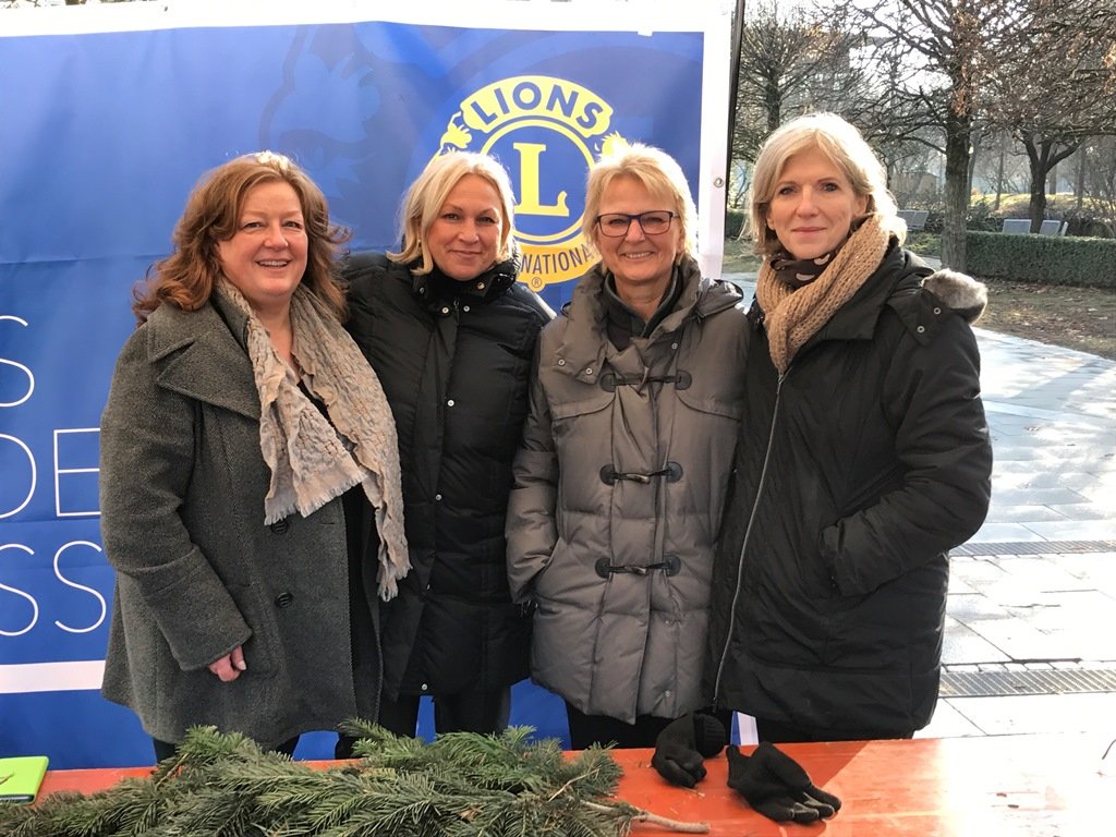 x-mas_Ladies