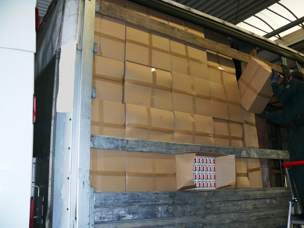 Zoll Regensburg Waidhaus Zigaretten Schmuggel