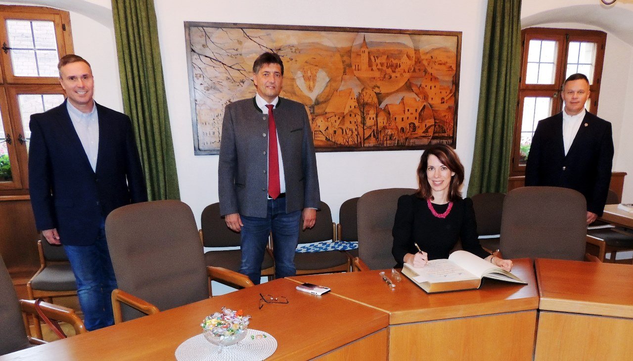 US-Generalkonsulin und IMCOM-Director zu Gast in der Stadt