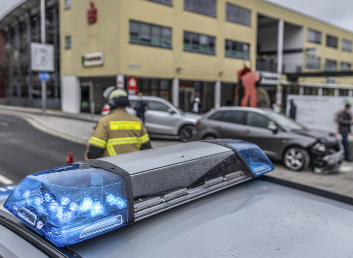 Unfall mit zwei Leichtverletzten an Autobahn A93 bei Teublitz