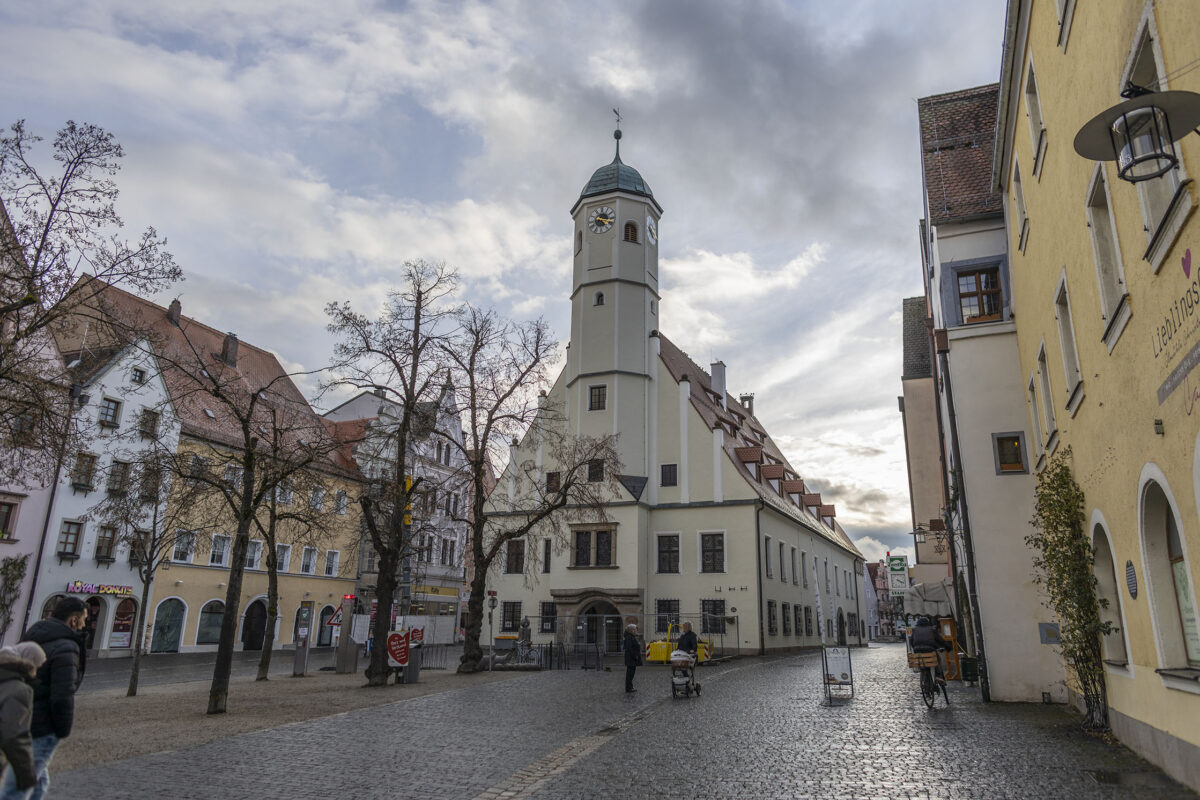 Die Ukraine gestern, heute und morgen - Versuch einer Annäherung
