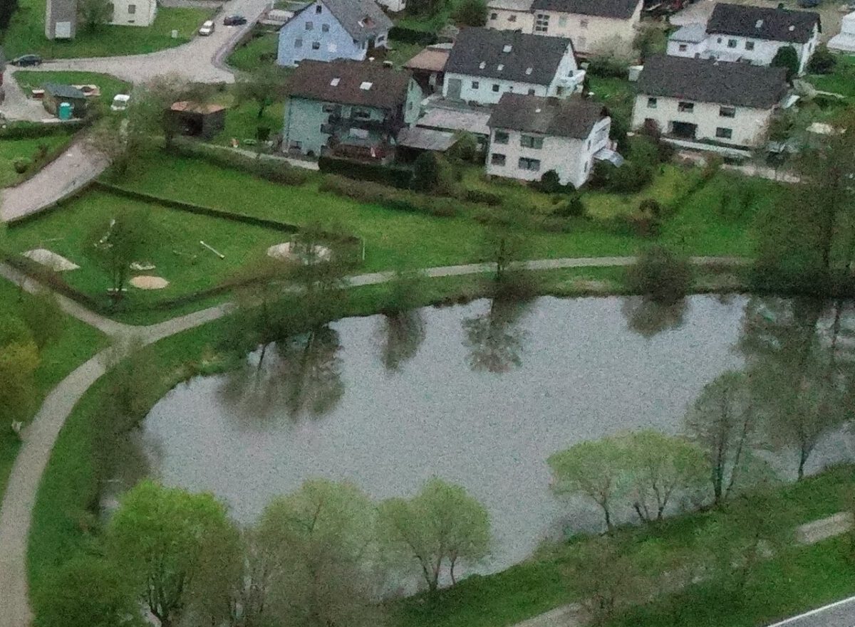 Pleystein Herrenpoint Freie Grundstücke Bauplatz Baugebiet Weiher Wasser Bild Walter Beyerlein