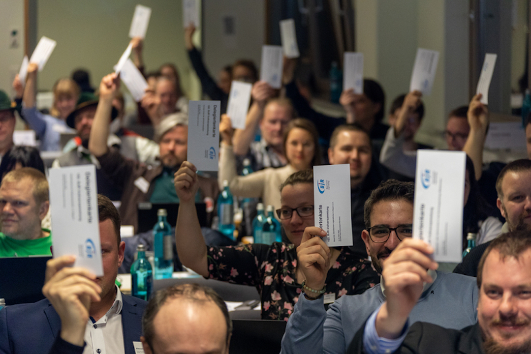 Bezirksjugendringe fordern das Absenken des Wahlalters