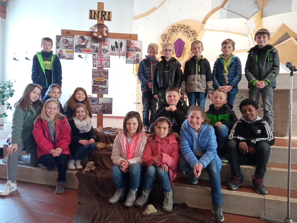 Kreuzfeier in Waldthurn zu Beginn der Osterferien