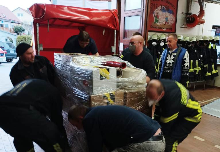 Feuerwehren aus der Region liefern Ausrüstung für die Ukraine