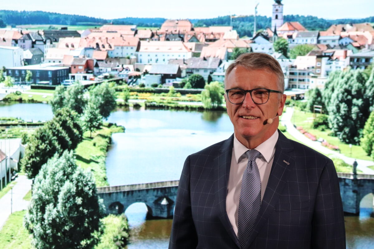 Trotz Unwetter und Hitzewelle: Bürgerversammlungen gut besucht