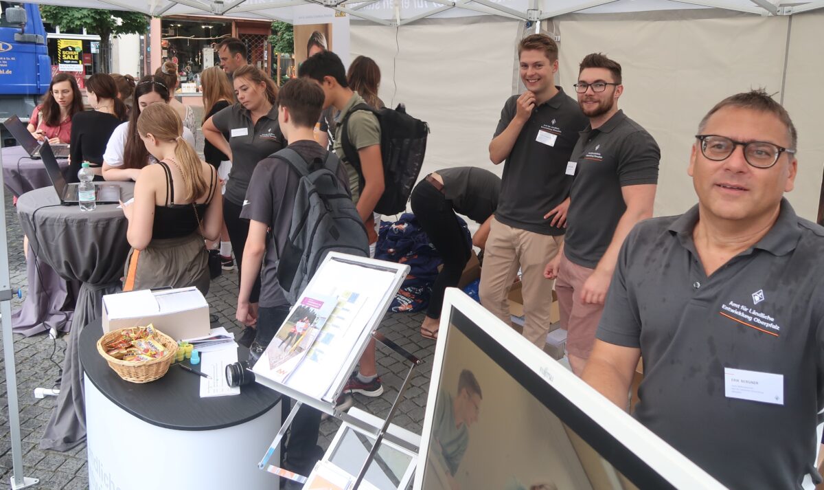 Geodäsie: Aufklärung, Information und Werbung über einen interessanten Beruf