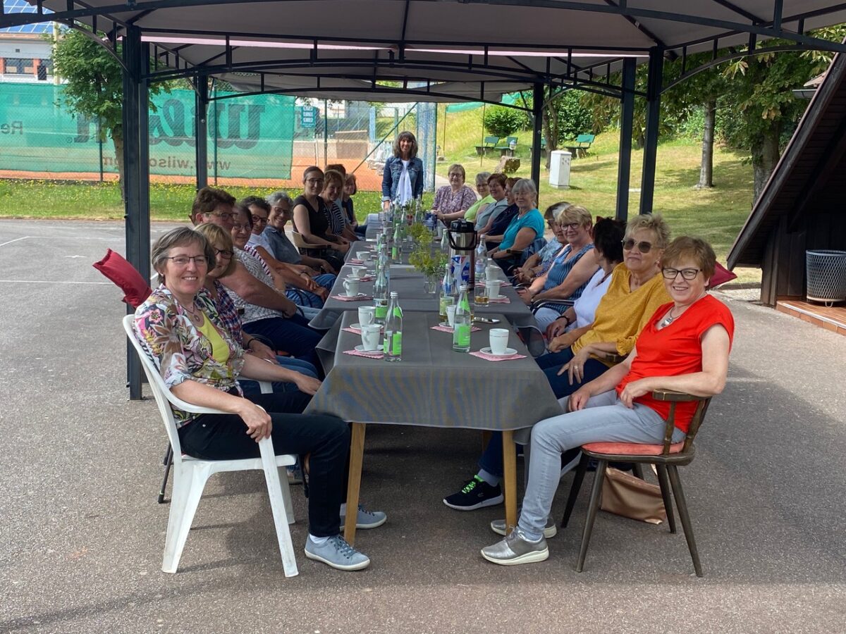 Gymnastik-Damen veranstalten einen "Tag für uns"