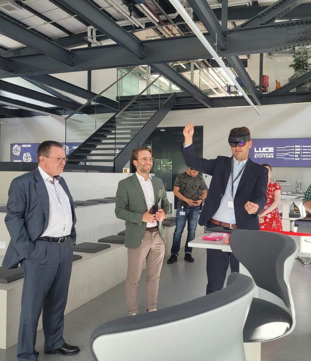 Europaabgeordneter Christian Doleschal zu Besuch im Future Lab