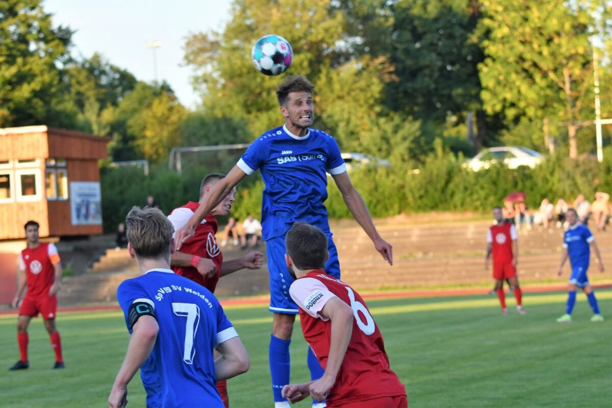 Bezirksliga Nord: Luhe-Wildenau hält sich weiter schadlos