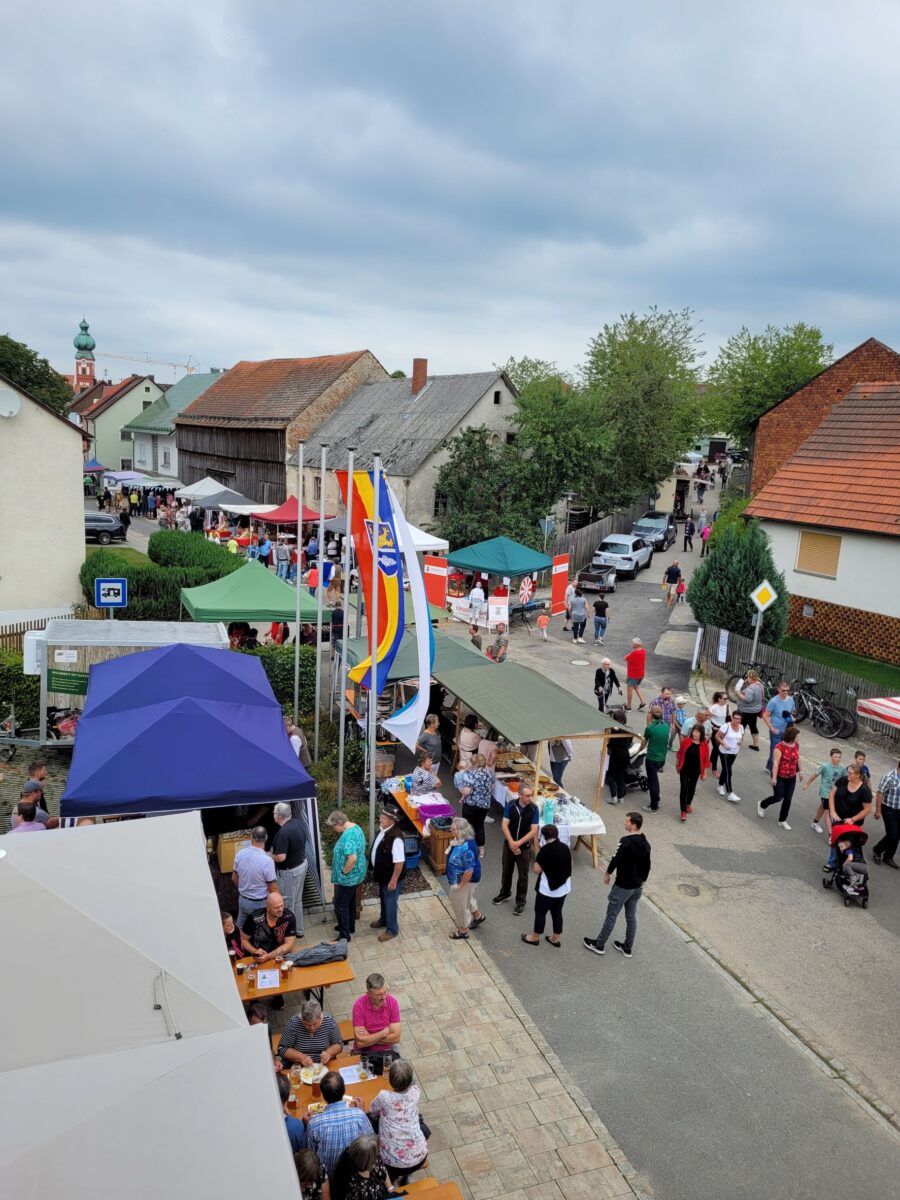 Eslarner Barthlmarkt: ein Fest für Familien, Fieranten und Vereine