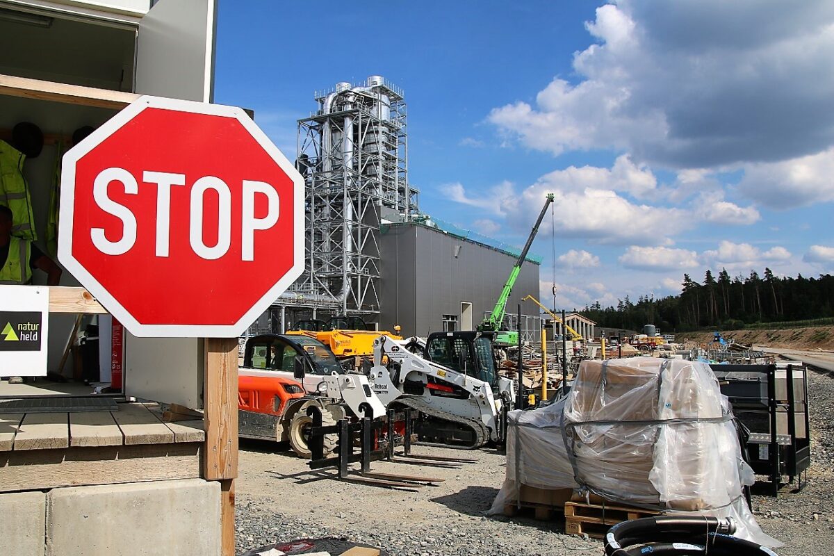 Der nächste Domino-Stein fällt: Ziegler-Tochter Naturheld GmbH meldet ebenfalls Insolvenz an