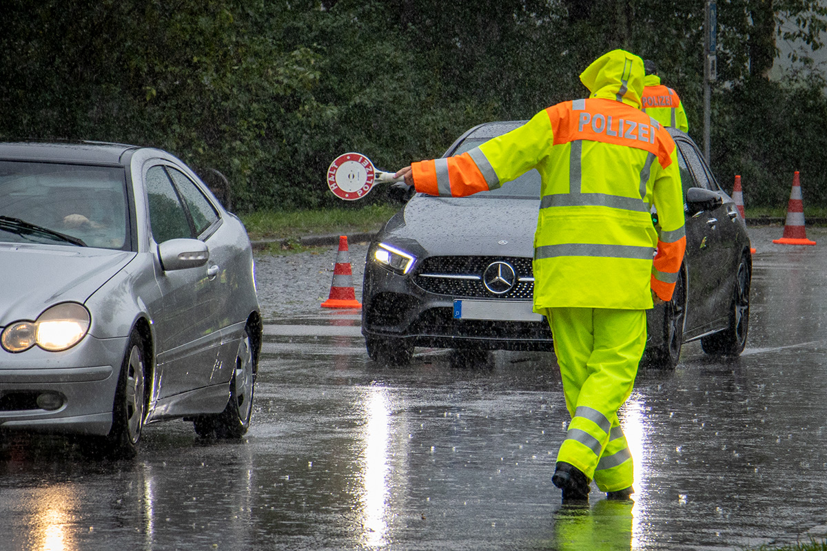 Zweimal fahren ohne Führerschein und noch ein bisschen mehr