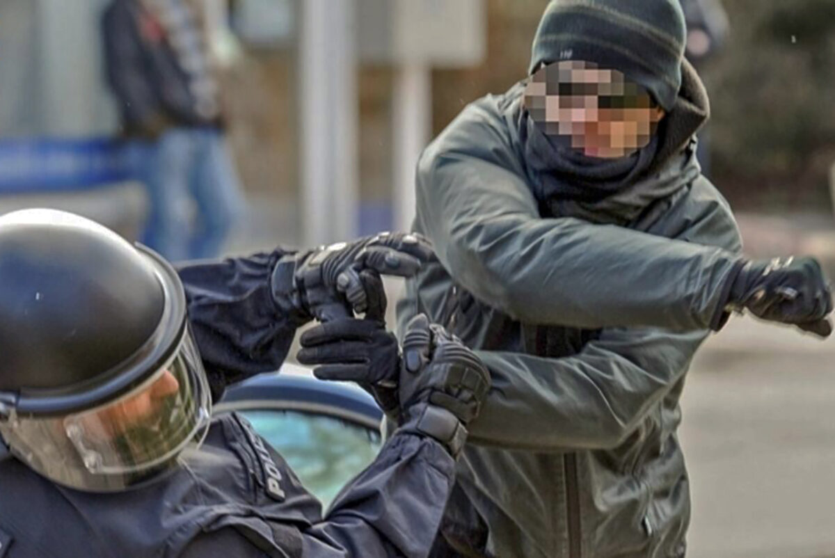 Weidener Polizeibeamte am Wochenende mehrfach beleidigt und bedroht