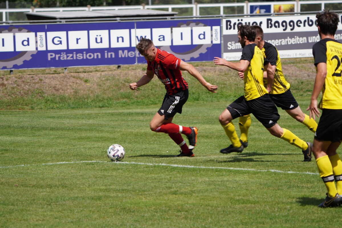 Bezirksliga Nord: Spitzenreiter Luhe-Wildenau will sich die Kirwa nicht verderben lassen