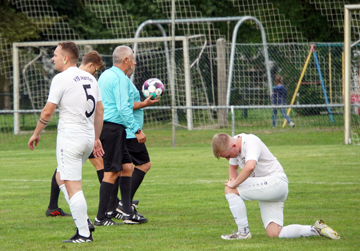 Kreisliga Nord im Video: VfB Mantel verliert im Kellerduell gegen ASV Haidenaab