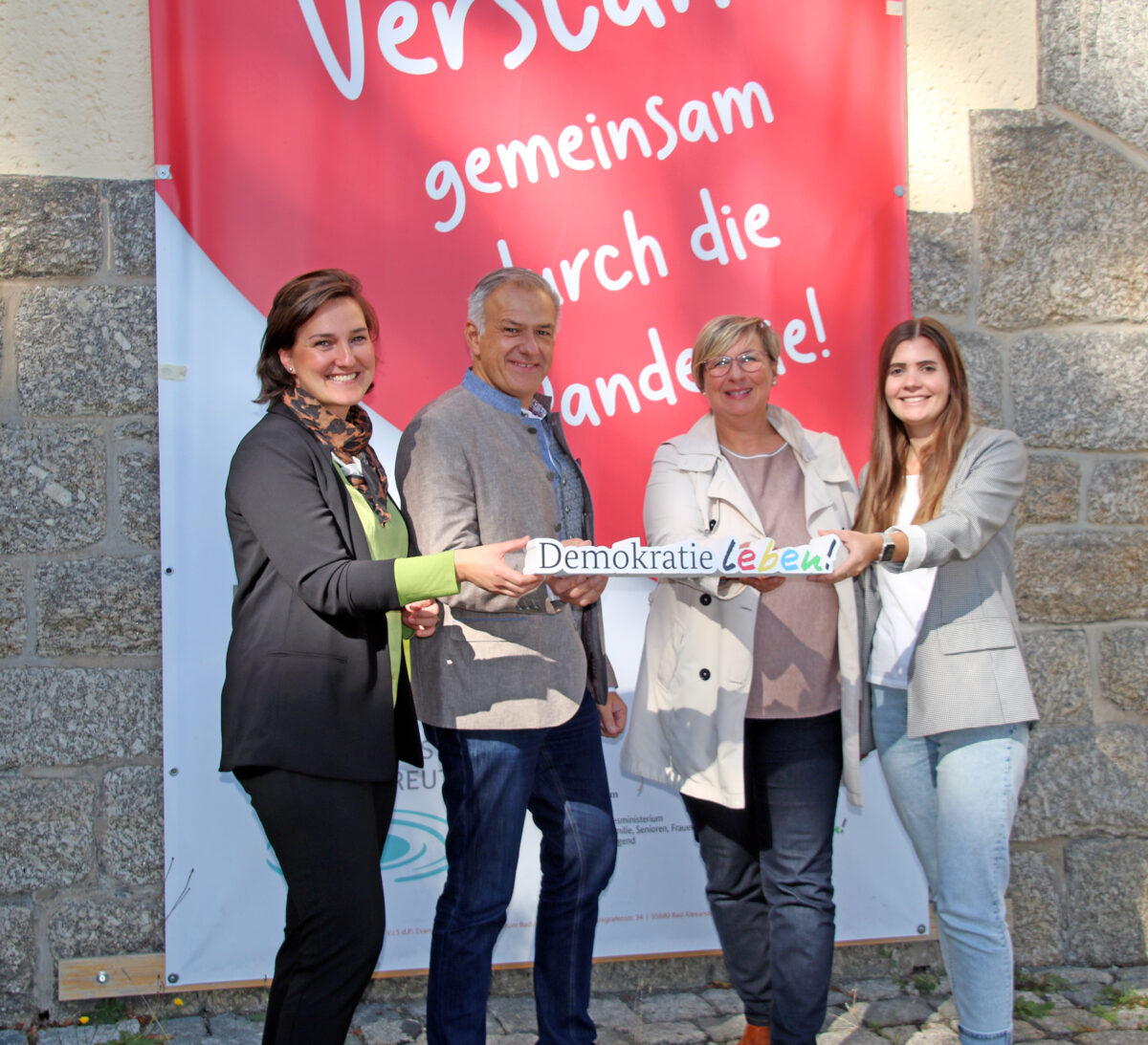 Demokratie leben: Hass und Hetzen ein Ende setzen