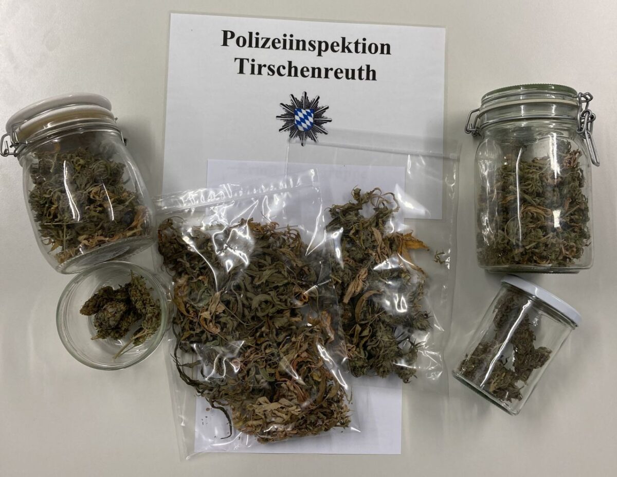 Drogenplantage - Wohnungsdurchsuchungen in Plößberg