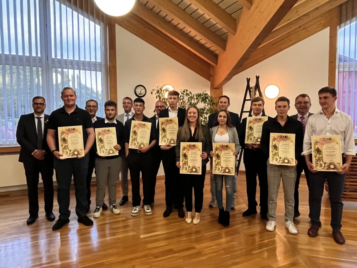 Wenn das kein Glück bringt: Frischgebackene Kaminkehrer unterwegs