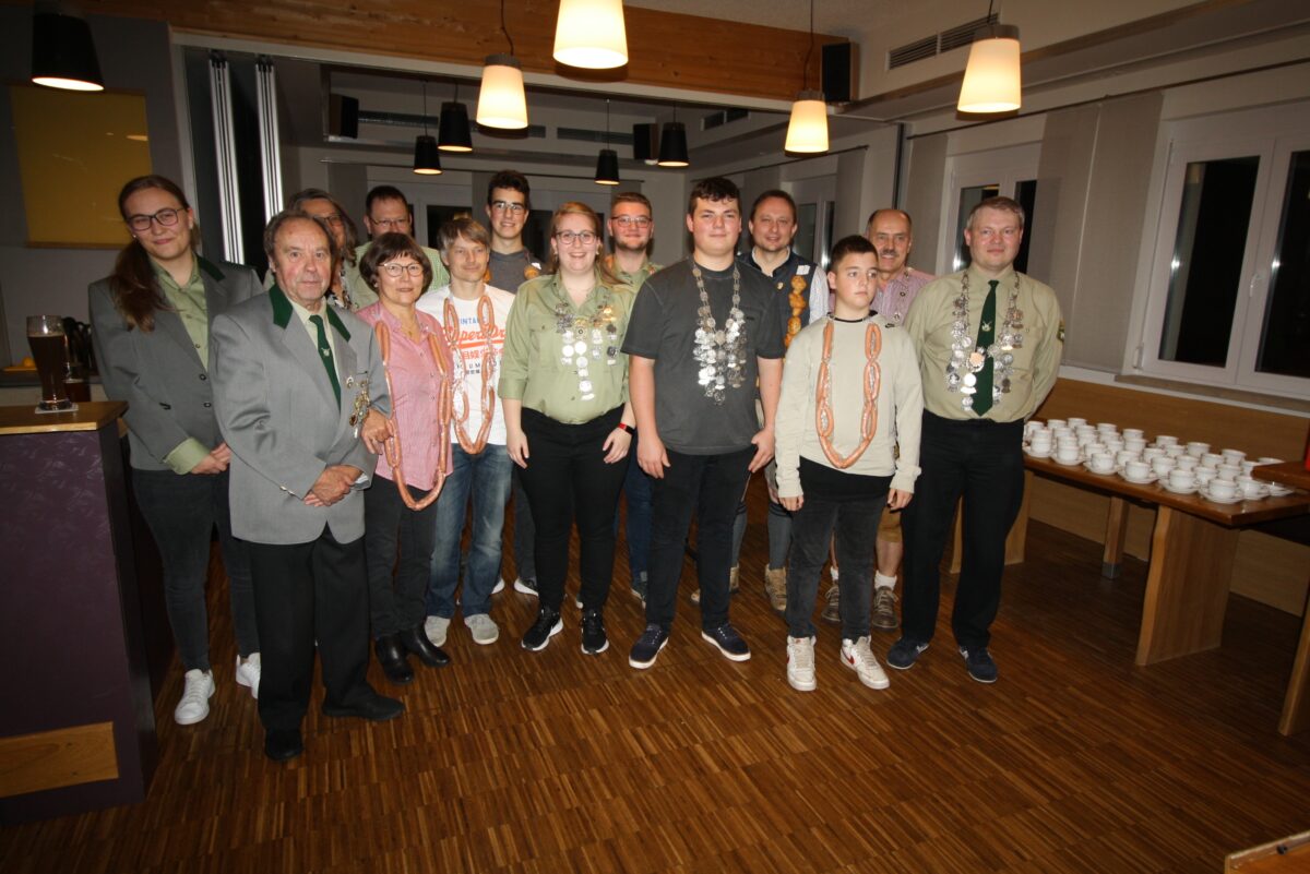 Könige, Wurstketten und Semmelketten: Treffsichere Schützen Zessau