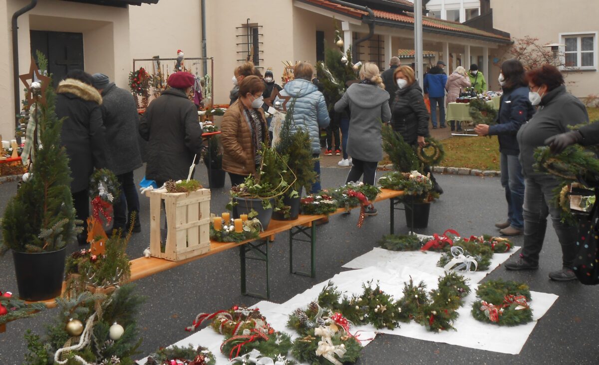 Weihnachtsdeko für den guten Zweck