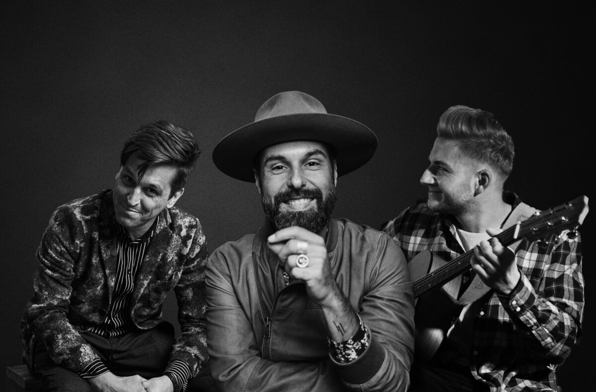 Starker Blues hoch Drei am Schafferhof