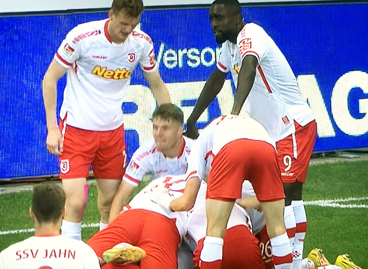 Dreckiger Sieg gegen körnerlose Sandhäuser: Jahn Regensburg drei Spiele ungeschlagen