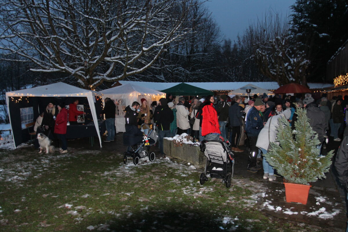Adventsmarkt beim "Waldler-Franz" war wieder der Renner