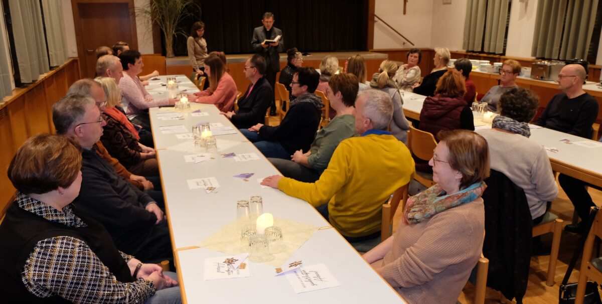 Beispielhaftes ehrenamtliches Engagement – Dankandacht im Pfarrheim