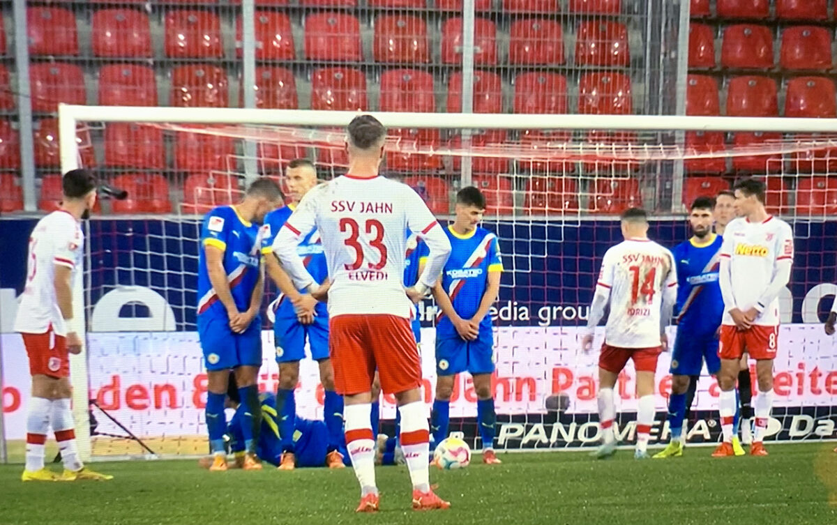 Jahn in Liga 2: Keller-Duell bei Eintracht Braunschweig