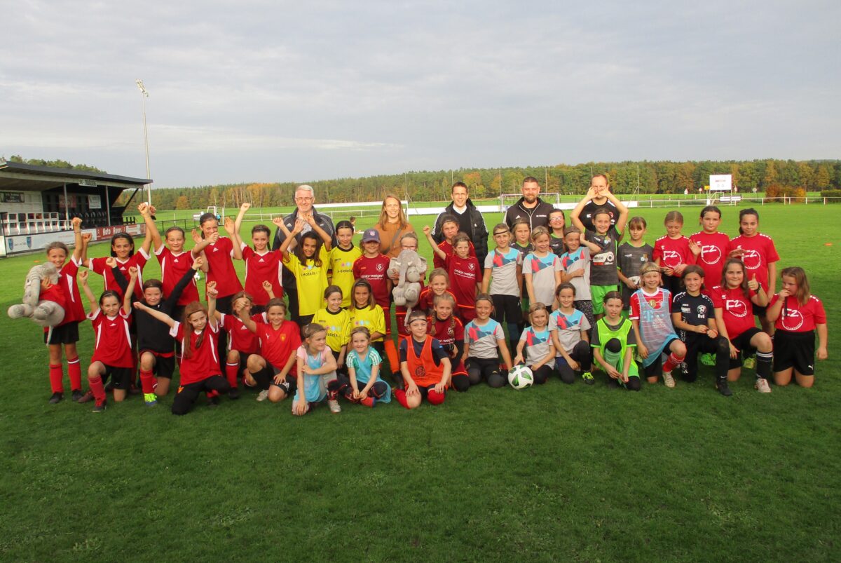 Minifußball-Tag für Mädchen Georg Müllner 3.11.22