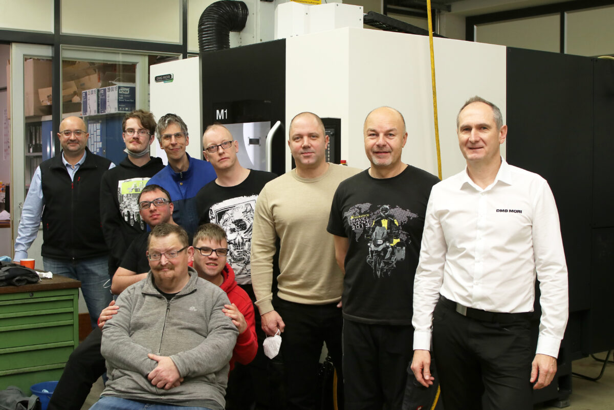 Schneller, moderner, besser: Neue Fräsmaschine am HPZ Irchenrieth