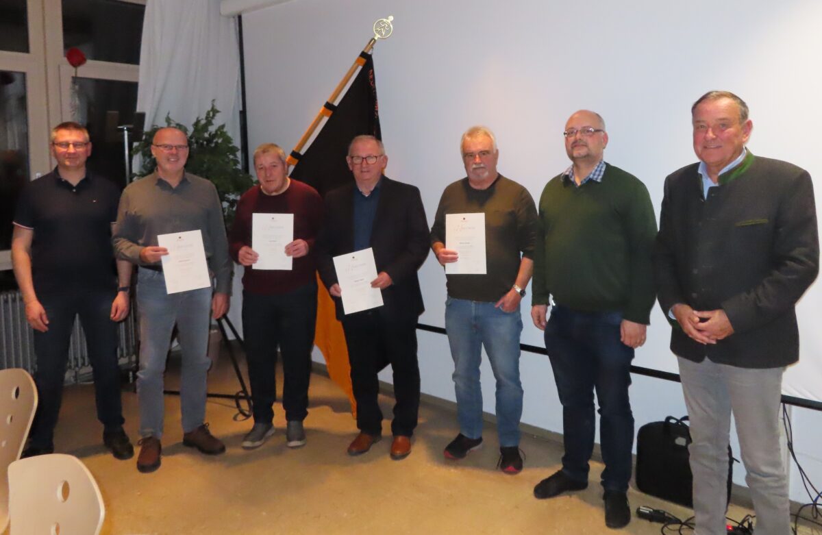 Kolpingsfamilie Neustadt/WN ehrt Mitglieder