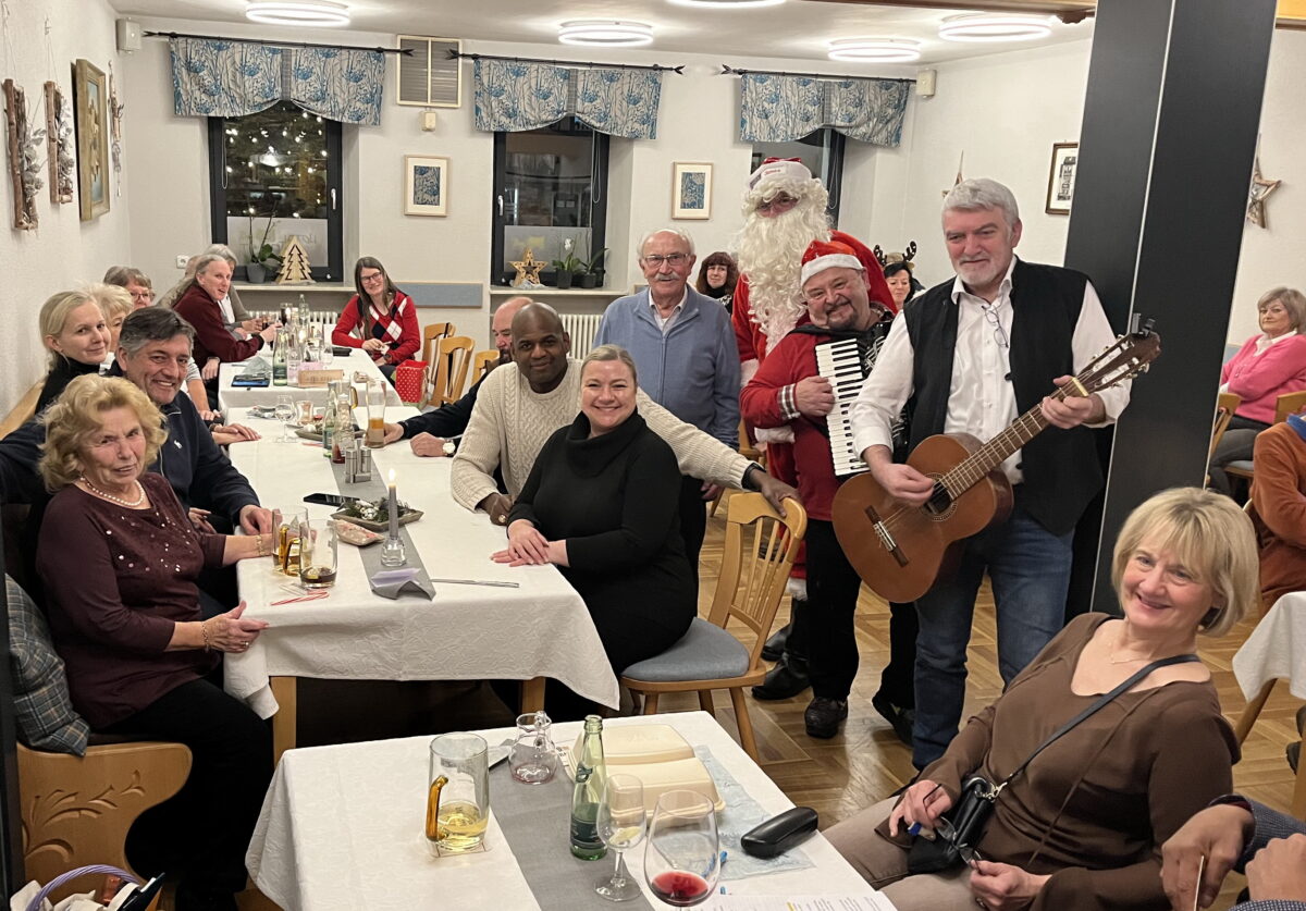 Weihnachtsfeier und Wiedersehensfest beim Kontaktclub