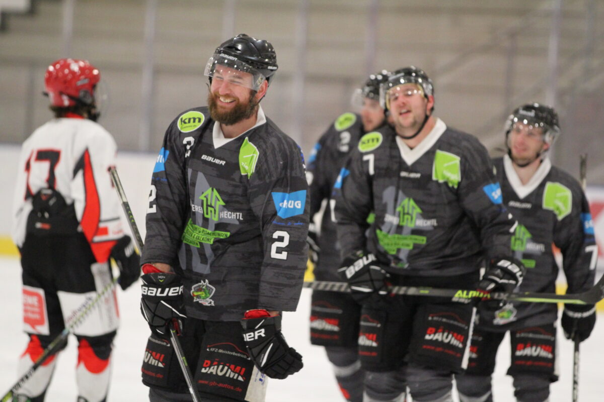 Die 1b des EV Weiden hält beim Titelfavoriten EHC Stiftland-Mitterteich lange mit