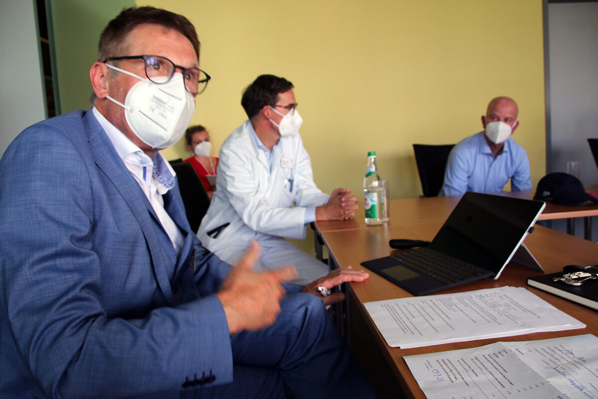 Interview: Verhindert Lauterbachs Revolution den Klinik-Kollaps?