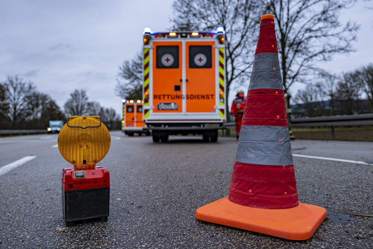 Unfall an Kreuzung in Neunburg vorm Wald Zeugen gesucht