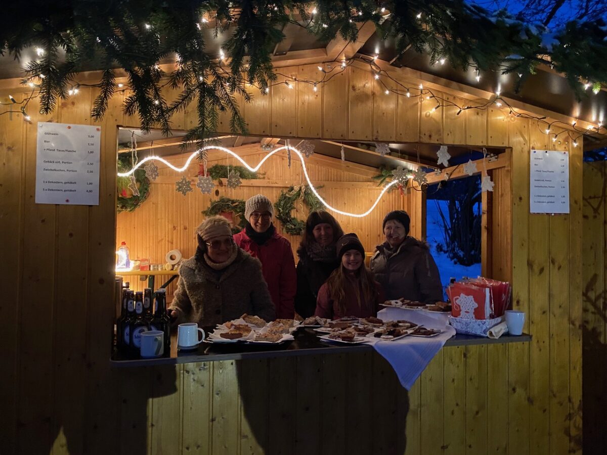 Mit dem Feuerwehr-Shuttle zum Weihnachtszauber