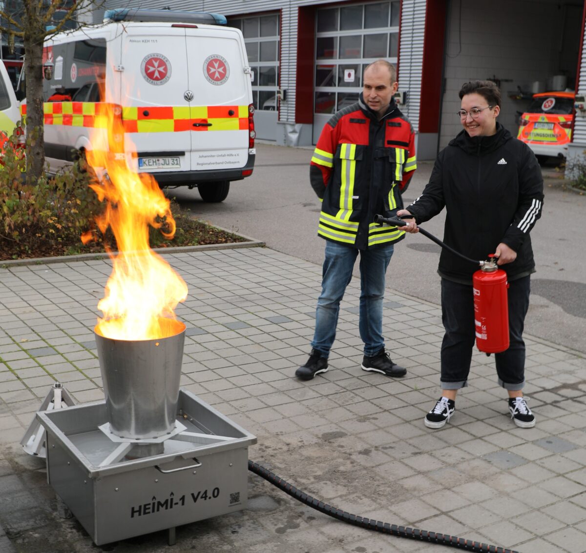 Feuerlöscher marsch! Brandschutzhelfer-Lehrgang bei den Johannitern