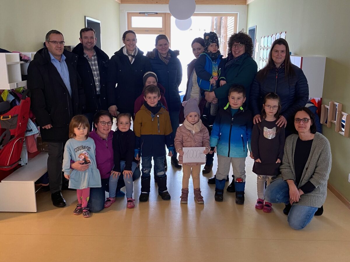 Für die Kinder: Elternbeirat Tännesberg spendet 1.000 Euro