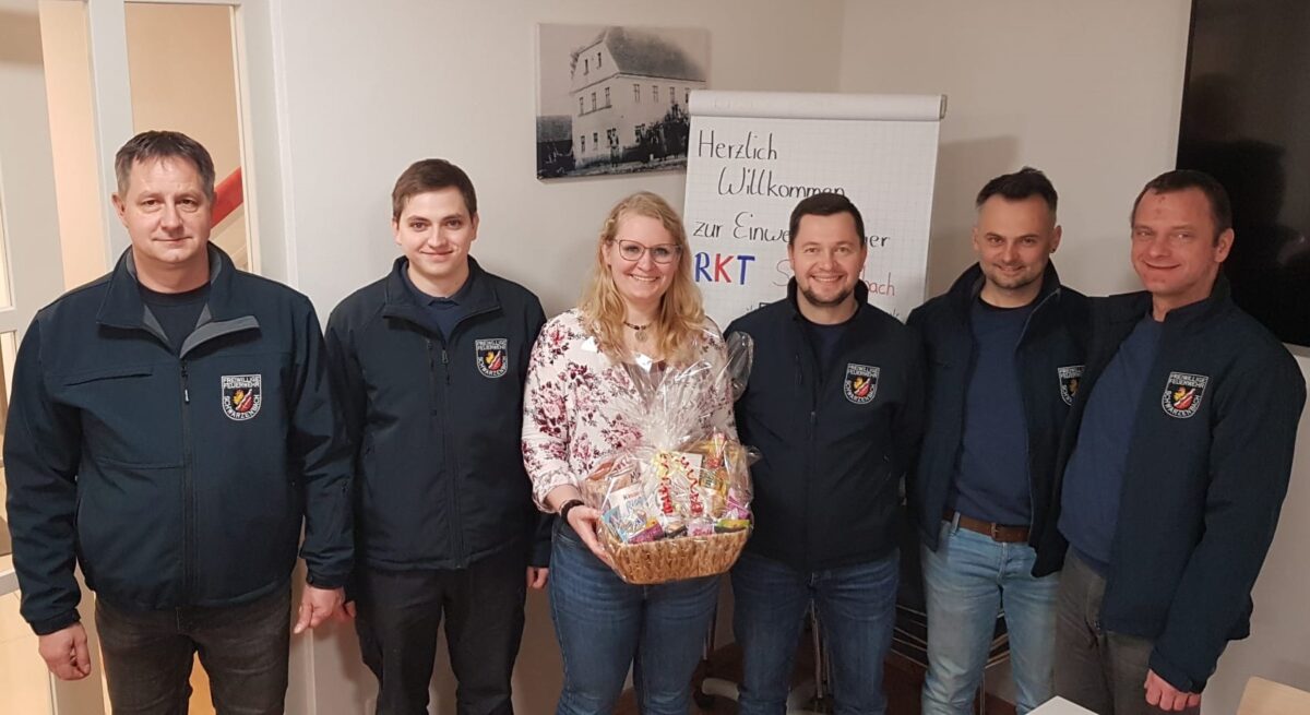 Feuerwehr Schwarzenbach begrüßt neue Blaulicht-Kollegen