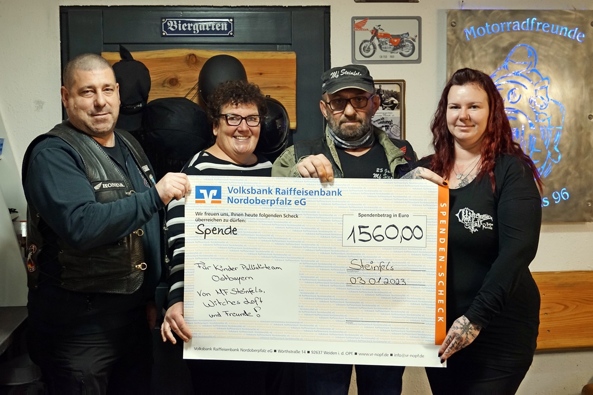 Spendenübergabe nach traurigem Anlass