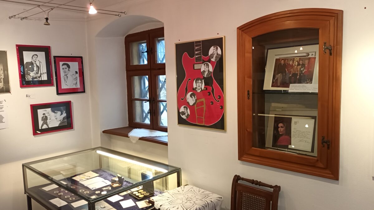 Der King of Rock 'n' Roll: Elvis rockt die Fronveste