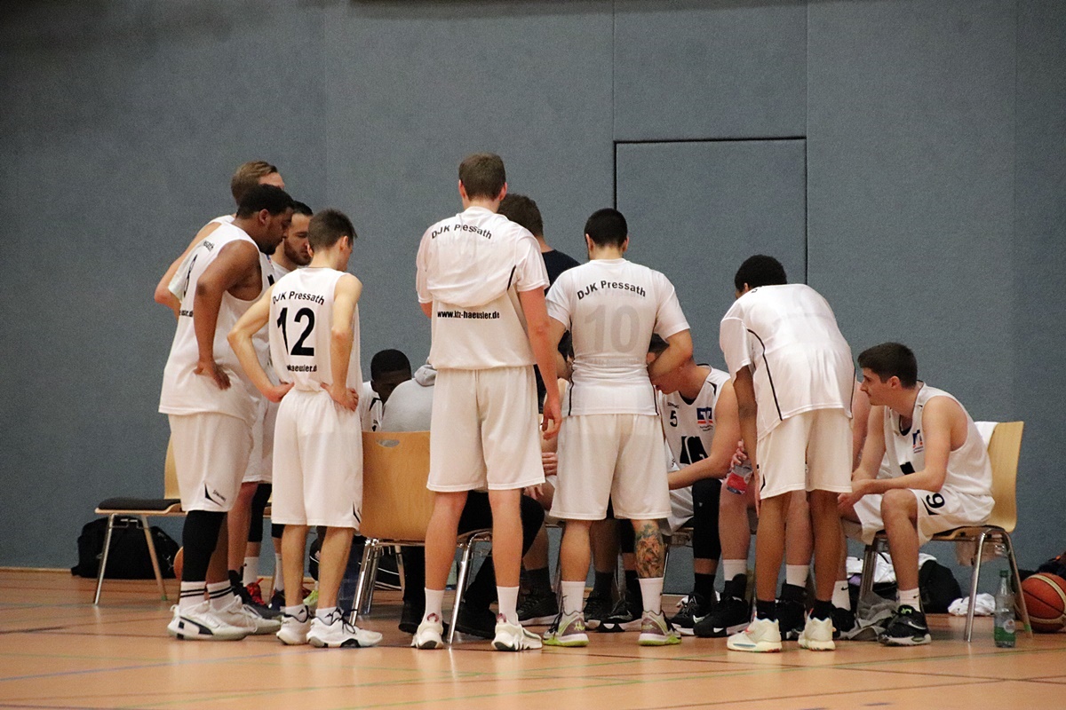 Sicherer Sieg der Pressather Basketballer nach schwieriger Anfangsphase