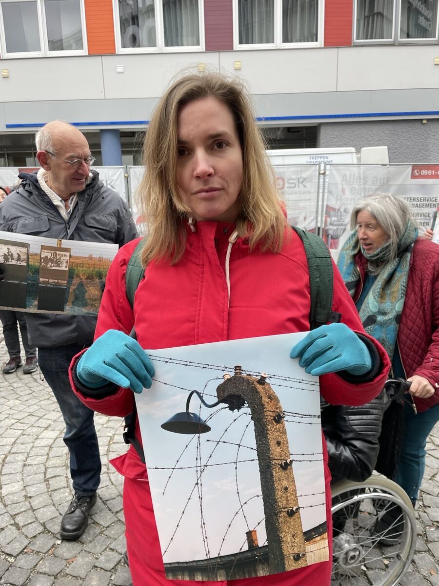 An die Befreiung von Auschwitz erinnert