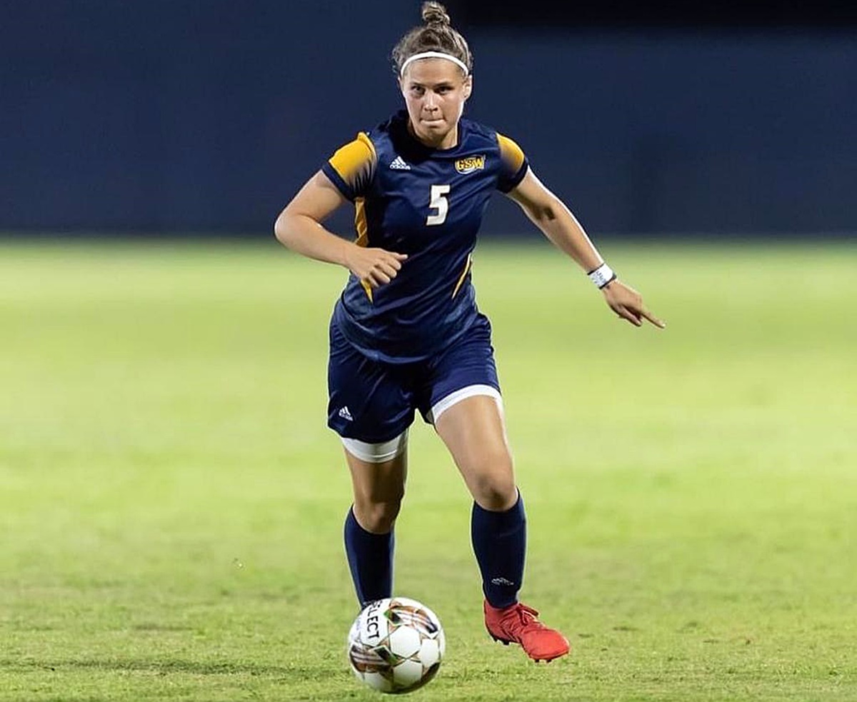 Semesterferien in der Heimat: Wie ist es mit einem Fußball-Stipendium in den USA?