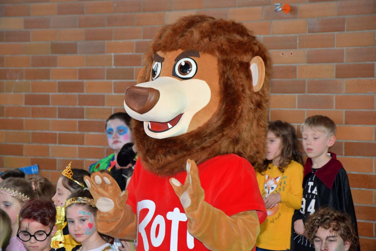 In Rothenstadt steppt der Bär: Kinderfasching des VfB