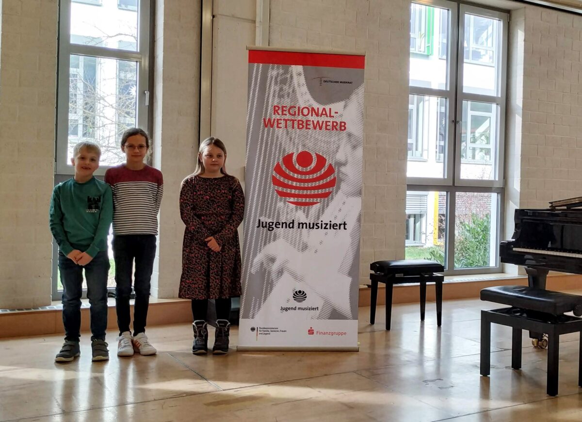Kleine Pianisten erfolgreich bei Regionalwettbewerb