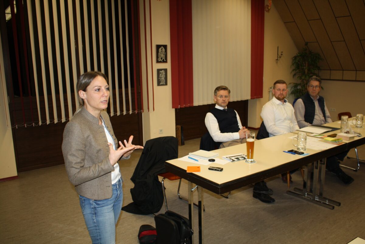 CSU Trabitz: Dialog an der Feuertonne