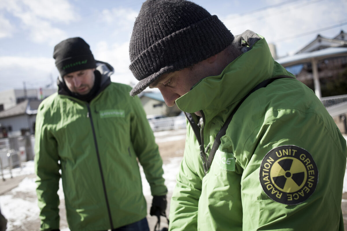 Greenpeace informiert zum Jahrestag in Fukushima